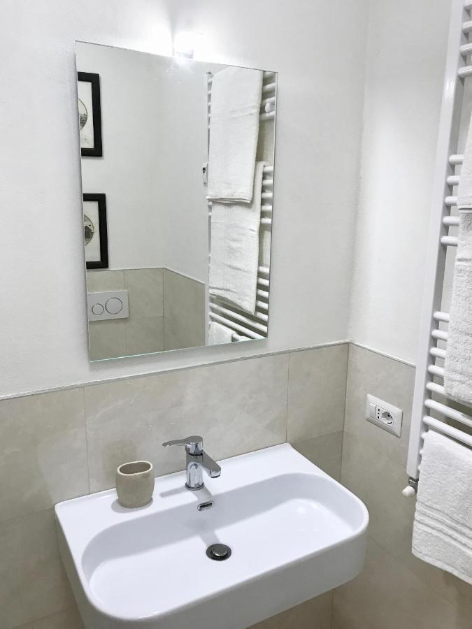 Casa Cairoli Apartment Milan Bagian luar foto